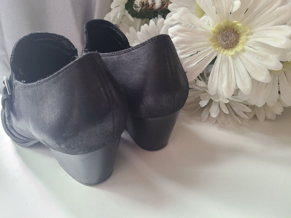 Yuu Raley  Women's Size 10 W Black Work Clogs Slip On Shoes - Picture 7 of 9